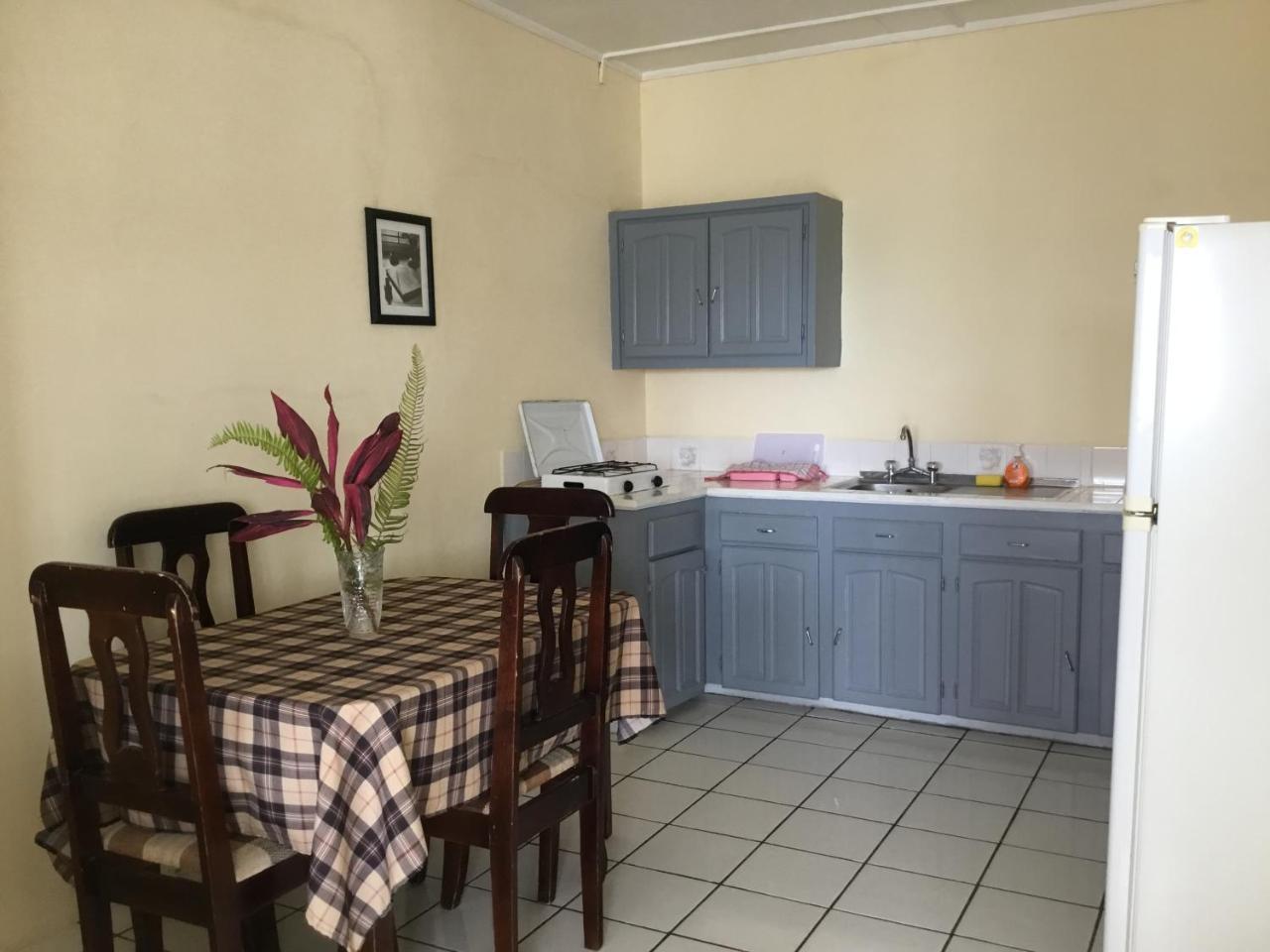 Harbour Vista Inn Castries Esterno foto